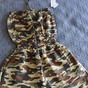 Kendall & Kylie camo romper